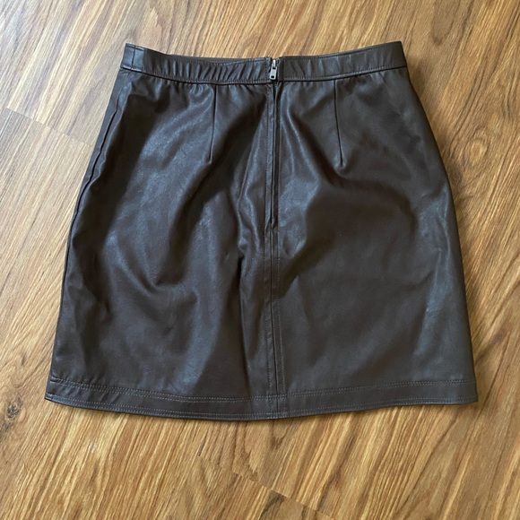 Abercrombie & Fitch Brown Vegan Leather Skirt - Picture 7 of 8
